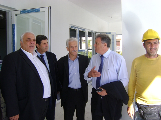 ΑΓΙΟΙ ΑΝΑΡΓΥΡΟΙ - ΚΑΜΑΤΕΡΟ