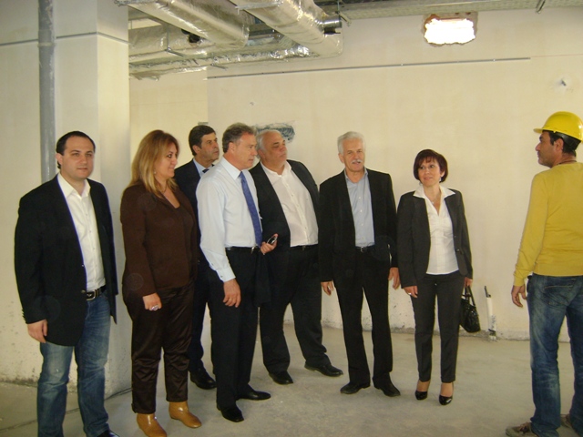 ΑΓΙΟΙ ΑΝΑΡΓΥΡΟΙ - ΚΑΜΑΤΕΡΟ