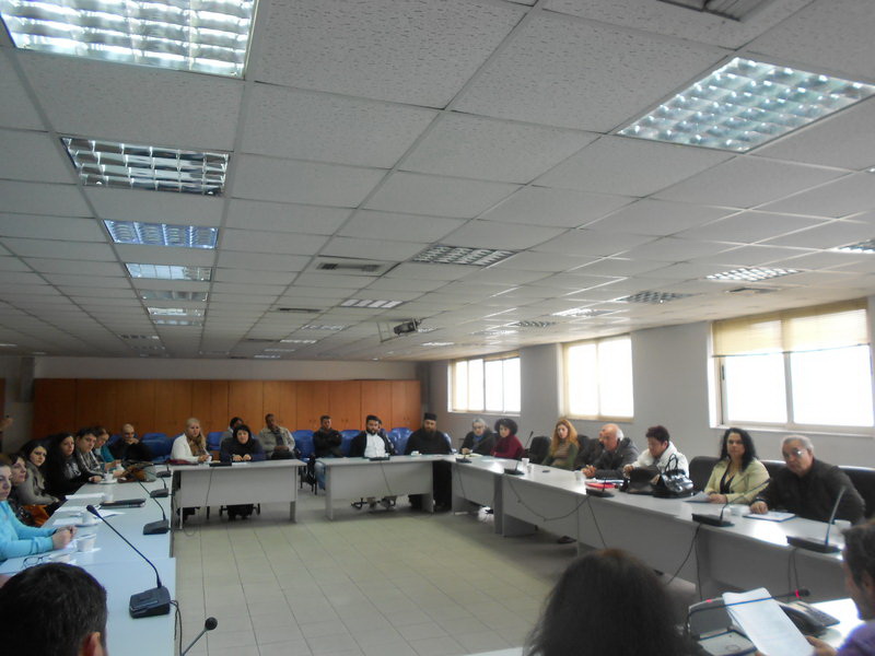 Συμμετέχοντες στη σύσκεψη για την κοινωνική φροντίδα και αλληλεγγύη στη Δυτική Αττική
