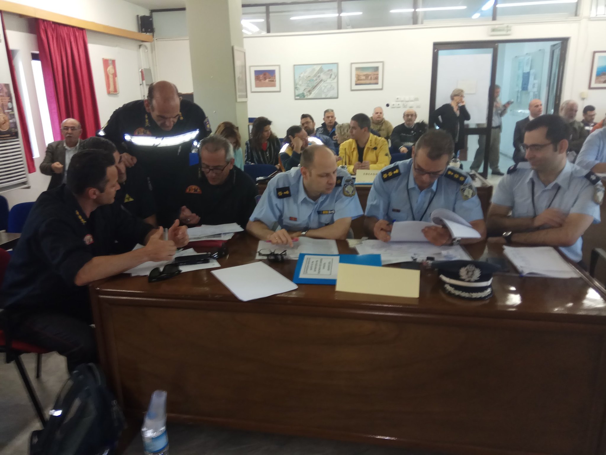 ΕΠΙ ΧΑΡΤΟΥ 1