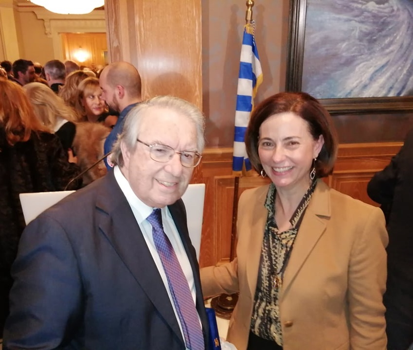 2020 01 09 ΦΩΤΟ3 ΣΤΗΝ ΚΟΠΗ ΤΗΣ ΠΡΩΤΟΧΡΟΝΙΑΤΙΚΗΣ ΠΙΤΑΣ ΔΗΜΟΥ ΚΗΦΙΣΙΑΣ Η ΑΝΤΙΠΕΡΙΦΕΡΕΙΑΡΧΗΣ