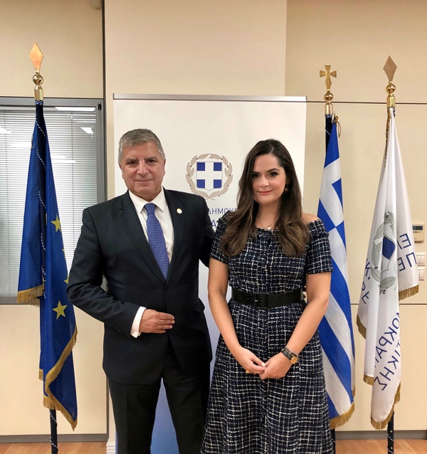 Η Αντιπεριφερειάρχης Πολιτισμού με τον Περιφερειάρχη Γιώργο Πατούλη