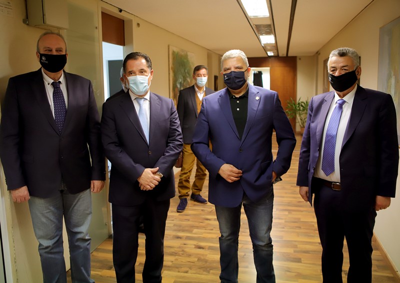 210301 photo laikes2