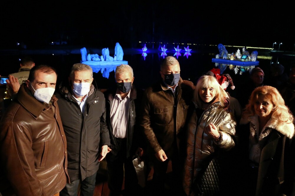 xristougenna-tritsi-8-1000x667