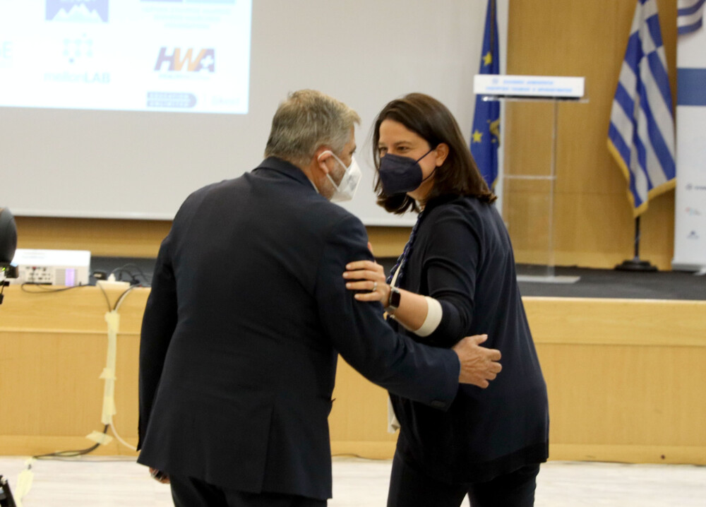 photo-eduact-1-1000x718