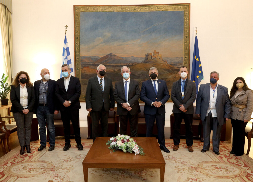 photo-vouli-4-1000x718