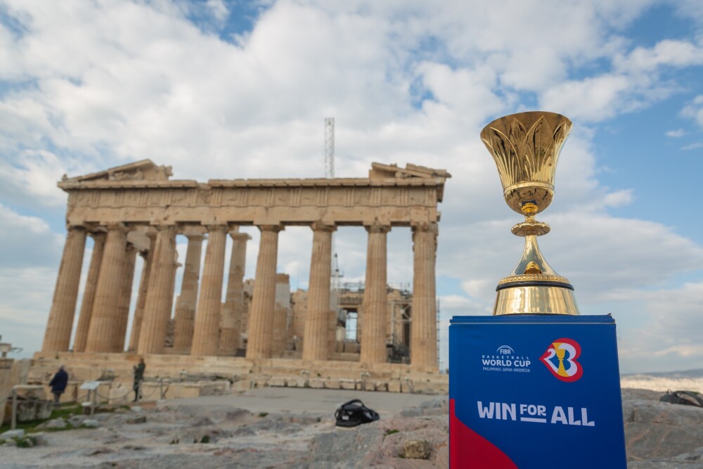 WC-Trophy-Acropolis-Visit-17-1000x667