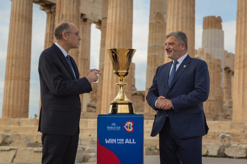 WC-Trophy-Acropolis-Visit-7-1000x667