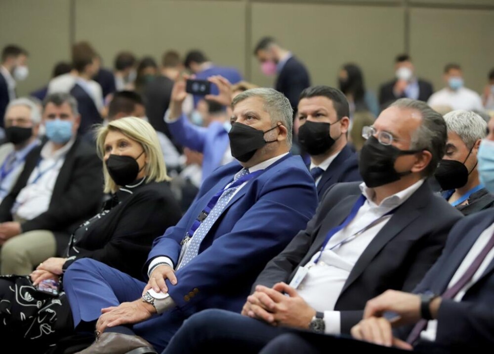 image_6483443-1000x718