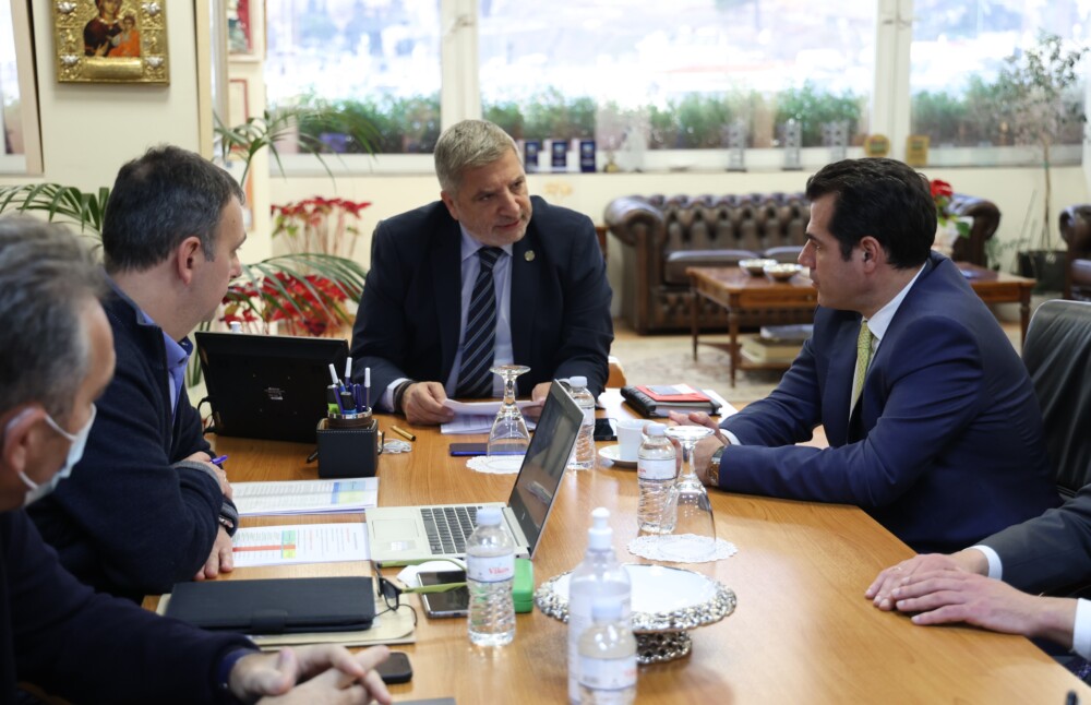 photo-plevris-3-1000x646