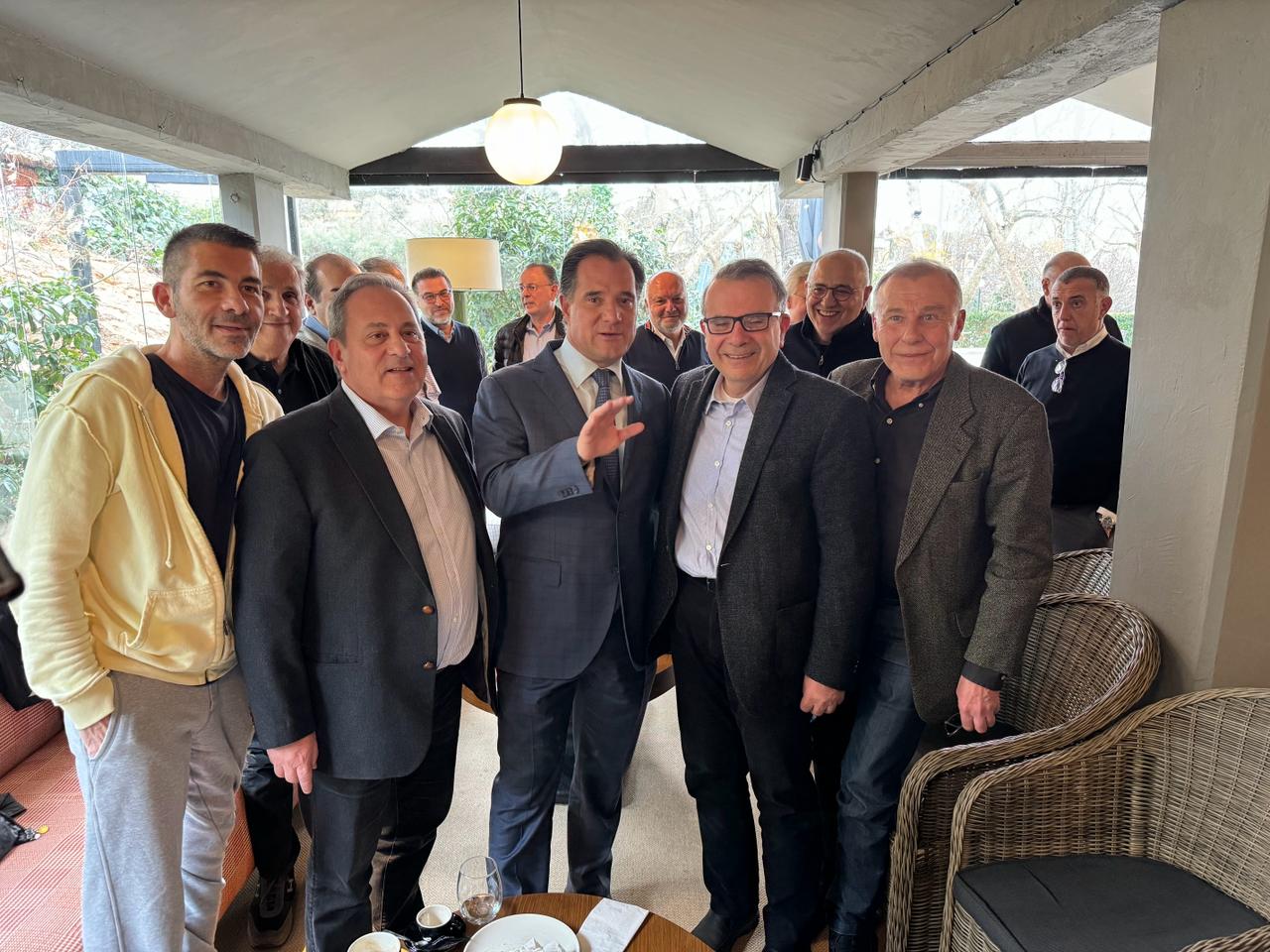 240210_dt_ygeias_adonis