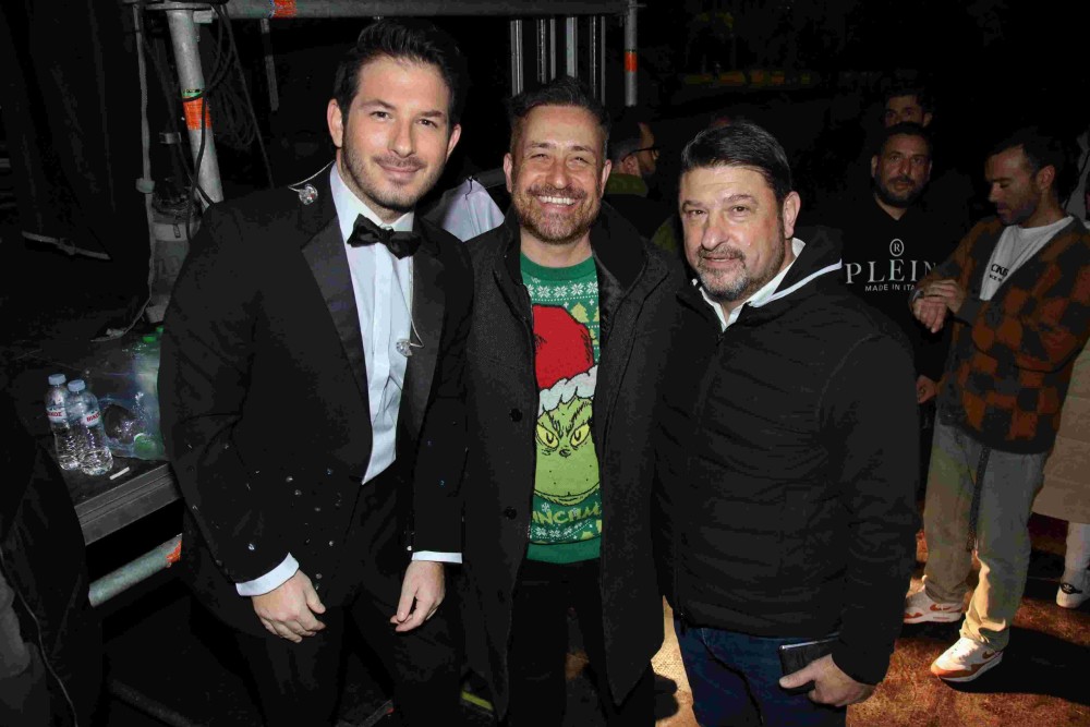 2024-12-09-at-00.09.48-1000x667